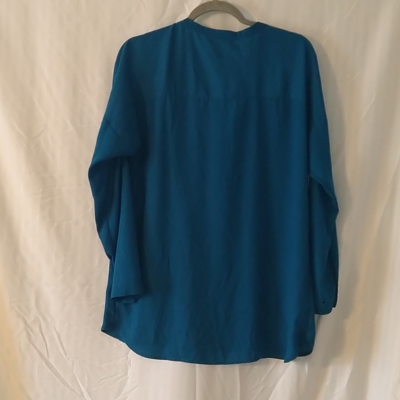 Women's top - Picture 3 of 3